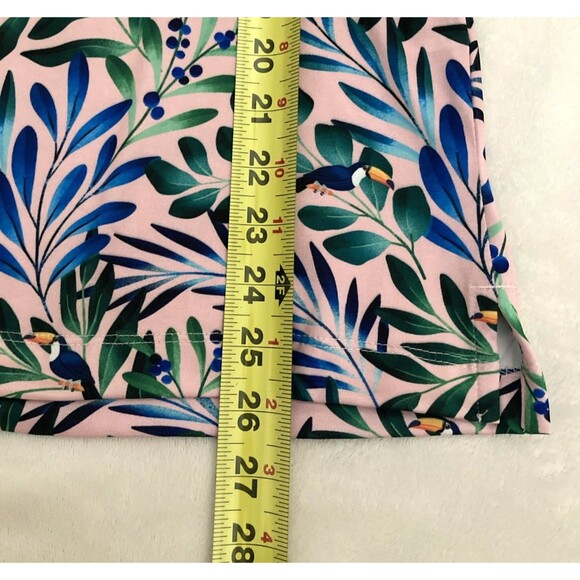 Construct Quick Dry Performance Golf Polo Mens MEDIUM Toucan Tropical Bird Pink - Picture 10 of 11